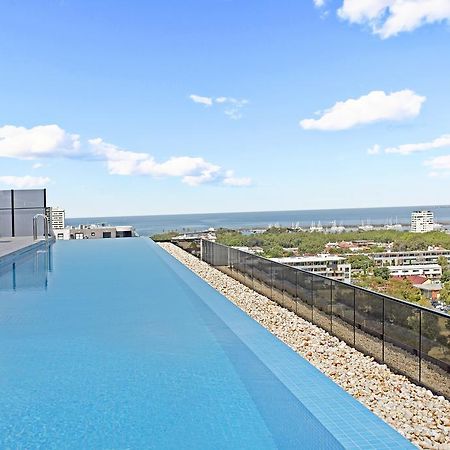 멜번 ☆ Heart Of St Kilda ☆ Infinity Pool+Parking+Wifi 아파트 외부 사진